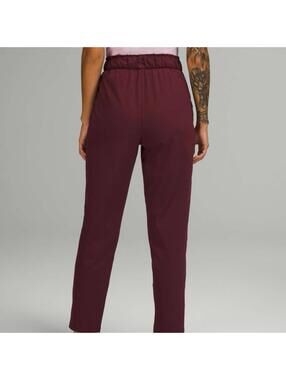Lululemon Stretch High-Rise Pant size 8